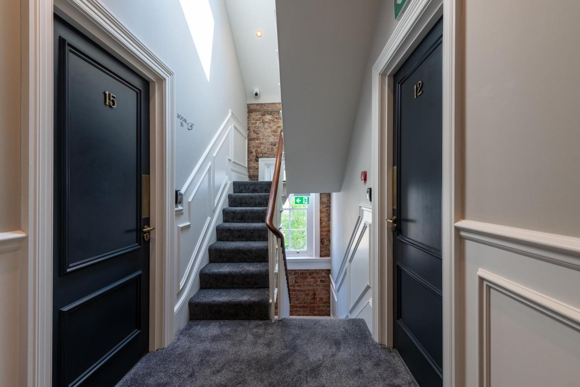 The Crown Pub & Guesthouse London Exterior photo