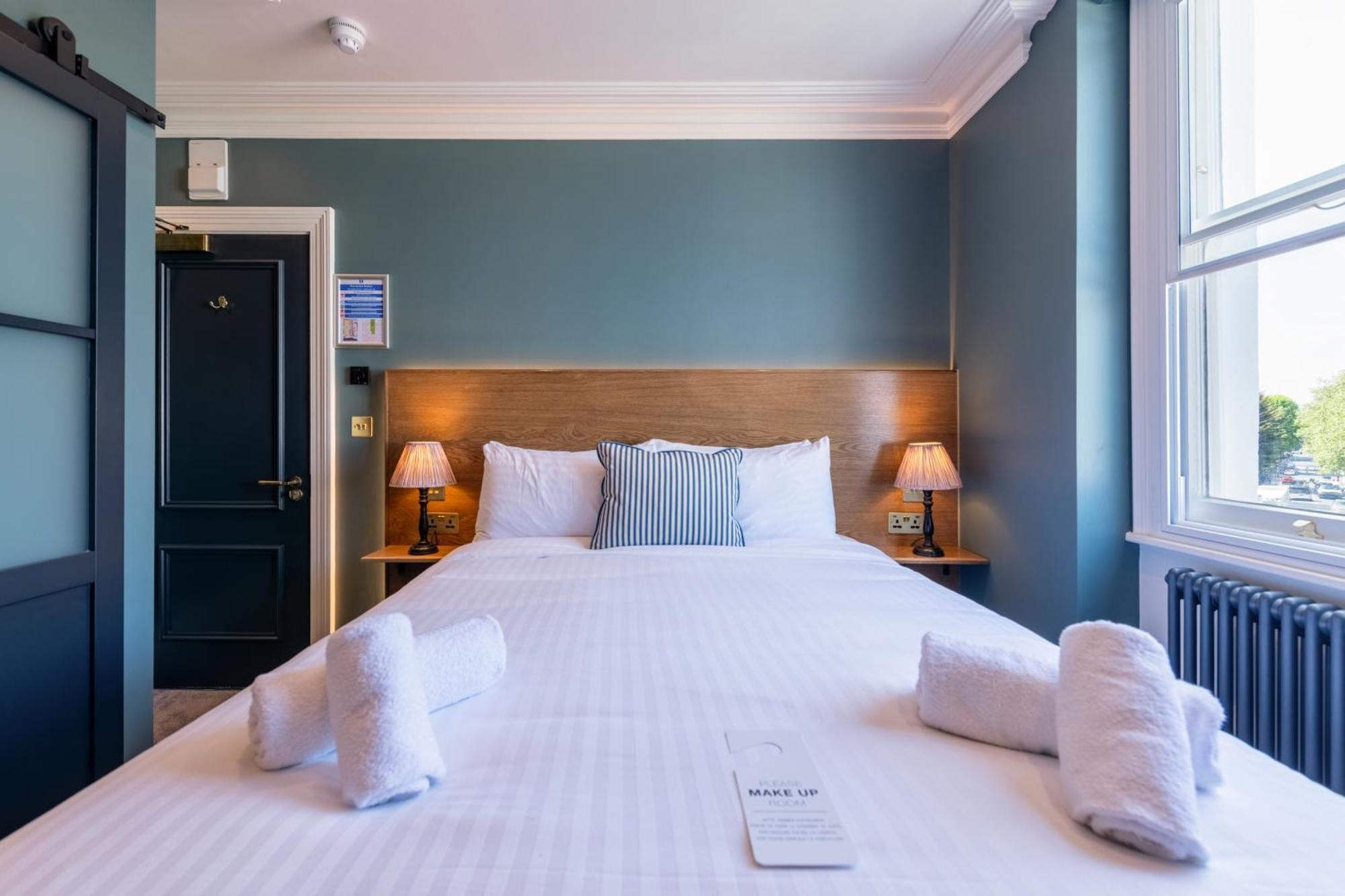 The Crown Pub & Guesthouse London Exterior photo